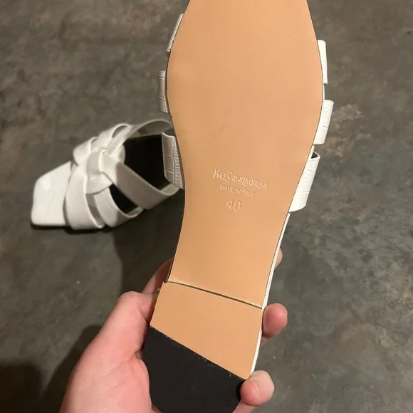 White Saint Laurent sandals - Picture 4 of 5